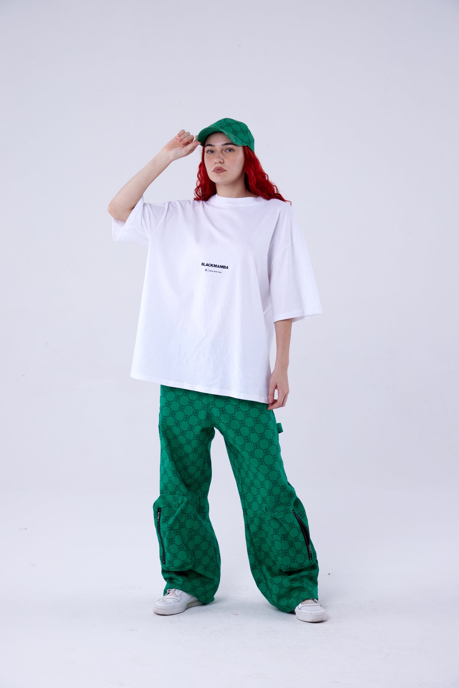 PLAYERA OVERSIZED HERE AND NOW WHITE