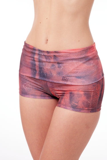 RED SNAKE HOT SHORTS